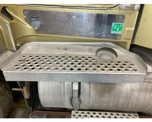 Kenworth T600 Engine Brackets, Misc.