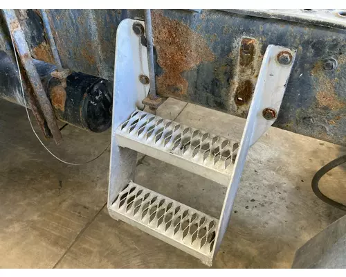 Kenworth T600 Engine Brackets, Misc.