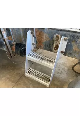Kenworth T600 Engine Brackets, Misc.
