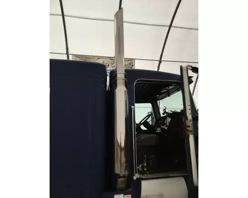 Kenworth T600 Exhaust Stack in Council Bluffs, IA #24751015