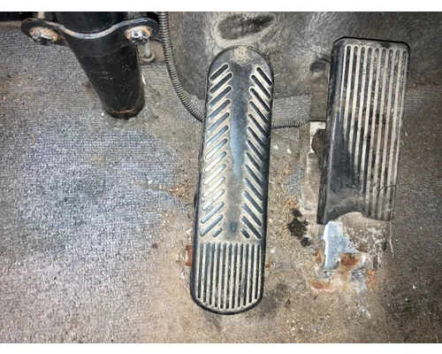 Kenworth T600 Foot Control Pedal (all floor pedals)