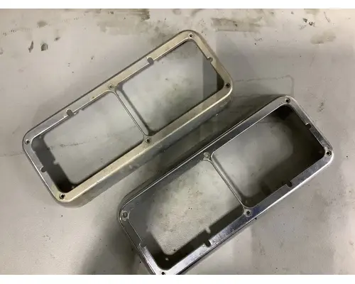 Headlamp Door / Cover Kenworth T600 Vander Haags Inc Kc