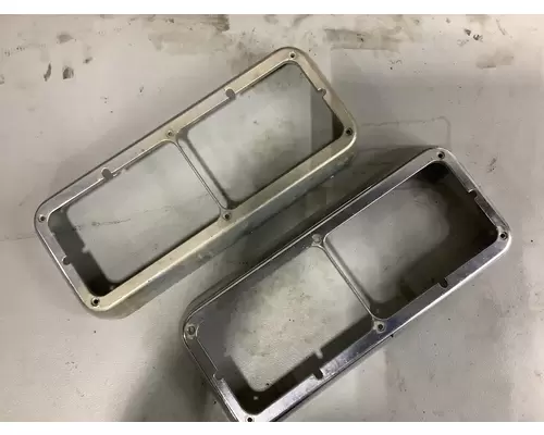 Headlamp Door / Cover Kenworth T600 Vander Haags Inc Kc