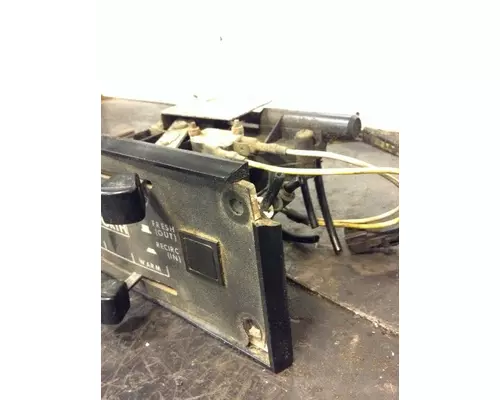 Kenworth T600 Heater & AC Temperature Control