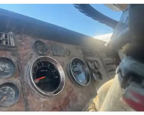 Kenworth T600 Instrument Cluster