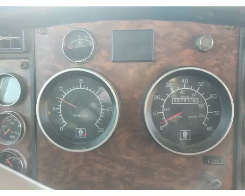 Kenworth T600 Instrument Cluster