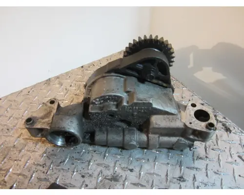 Oil Pump KENWORTH T600 Valley Truck - Grand Rapids
