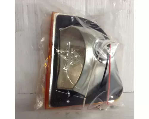 Kenworth T600 Parking Lamp Turn Signal