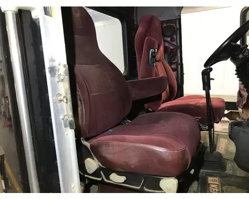 Kenworth T600 Seat (Air Ride Seat)