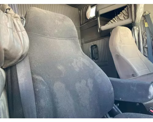 Kenworth T600 Seat (non-Suspension)