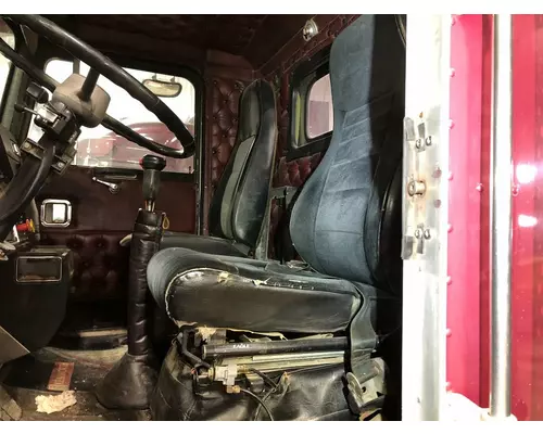 Kenworth T600 Seat (non-Suspension)