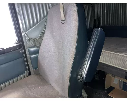 Kenworth T600 Seat (non-Suspension)