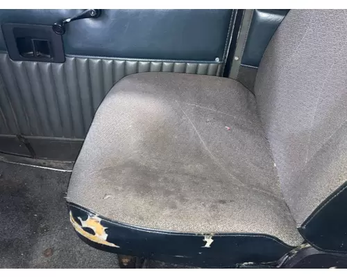 Kenworth T600 Seat (non-Suspension)