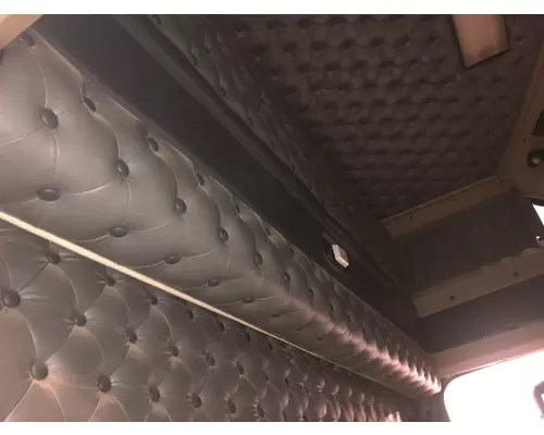 Kenworth T600 Sleeper Bunk