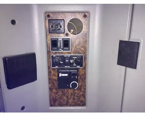 Kenworth T600 Sleeper Controls