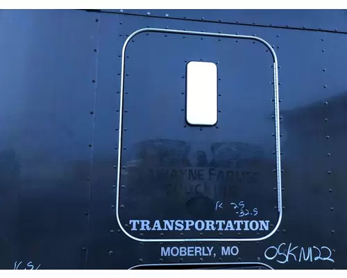 Kenworth T600 Sleeper Door