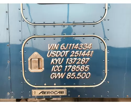 Kenworth T600 Sleeper Door