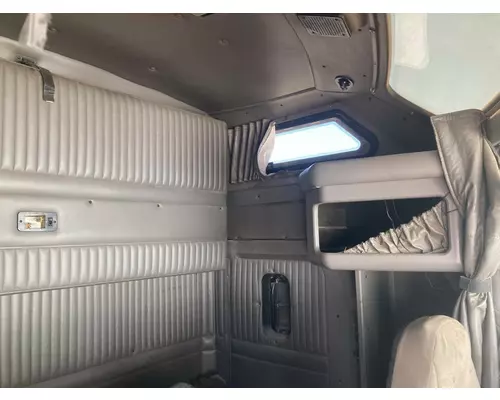 Kenworth T600 Sleeper
