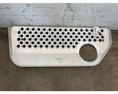 Step KENWORTH T600 Frontier Truck Parts