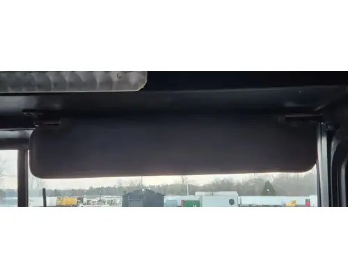 Sun Visor (External) Kenworth T600 Complete Recycling Group LLC