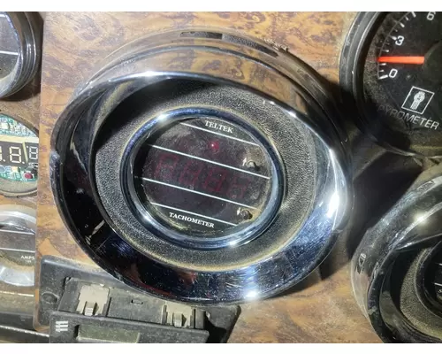 Kenworth T600 Tachometer