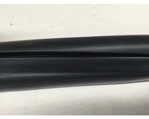 Kenworth T600 Windshield Glass