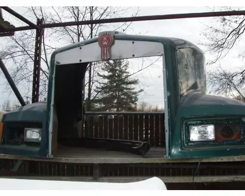 Hood KENWORTH T600A Camerota Truck Parts