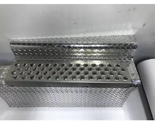 Kenworth T660 Battery Box