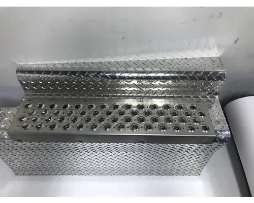 Kenworth T660 Battery Box