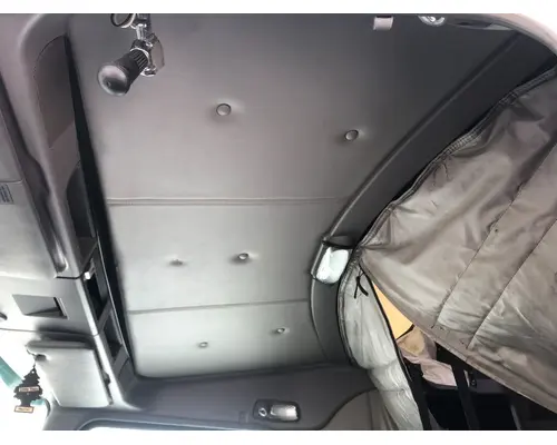 Kenworth T660 Body, Misc. Parts