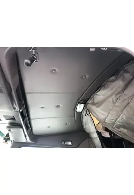 Kenworth T660 Body, Misc. Parts