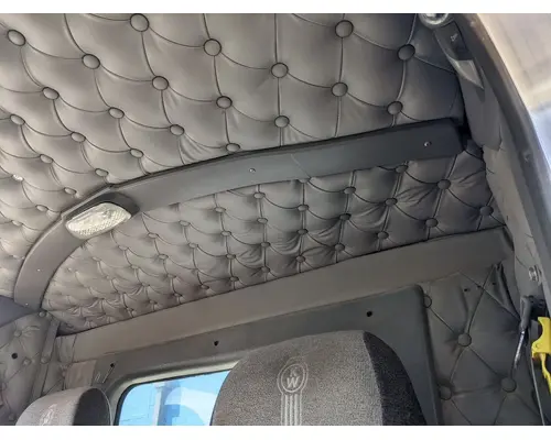 Kenworth T660 Body, Misc. Parts