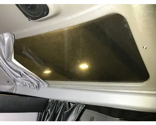 Kenworth T660 Body, Misc. Parts