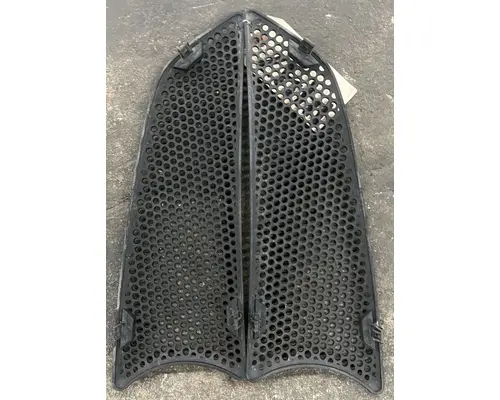 Body Parts, Misc. KENWORTH T660 High Mountain Horsepower