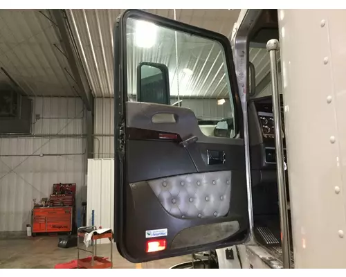 Kenworth T660 Cab Assembly