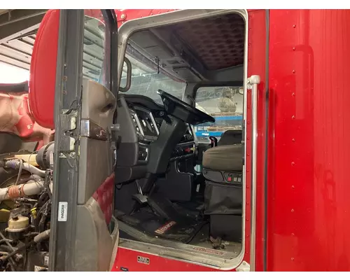 Kenworth T660 Cab Assembly