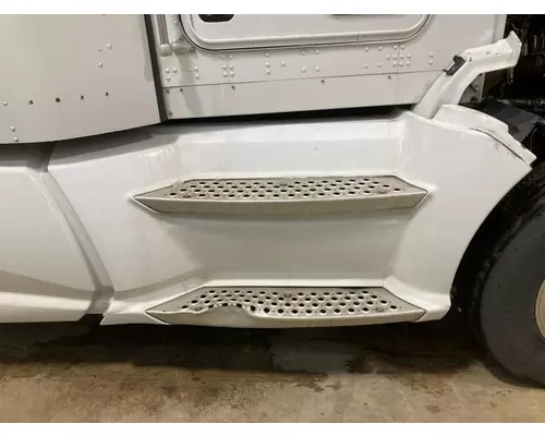 Kenworth T660 Chassis Fairing