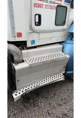 Kenworth T660 DPF (Diesel Particulate Filter)