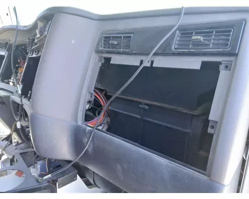 Kenworth T660 Dash Assembly