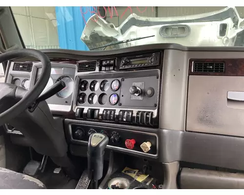 Kenworth T660 Dash Assembly