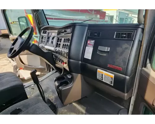 Kenworth T660 Dash Assembly