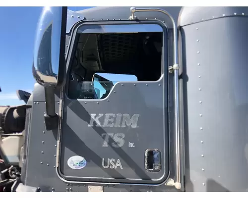 Kenworth T660 Door Assembly, Front