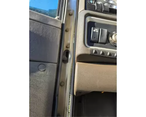 Kenworth T660 Door Assembly, Front