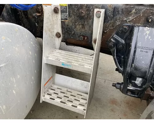 Kenworth T660 Engine Brackets, Misc.