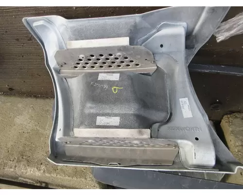 Skirt KENWORTH T660 Michigan Truck Parts