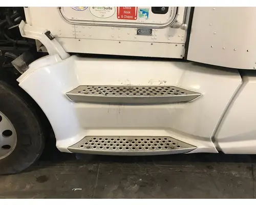 Kenworth T660 Fairing (Side)