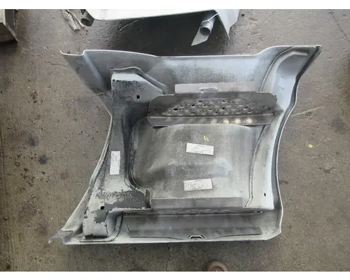 Skirt KENWORTH T660 Michigan Truck Parts