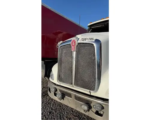 Kenworth T660 Grille