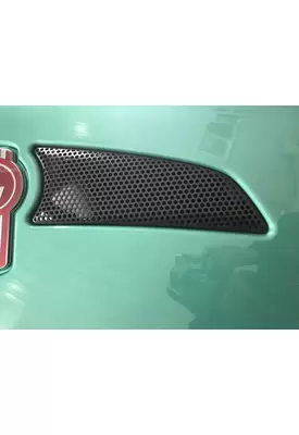 Kenworth T660 Hood Side Vent