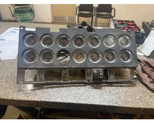 Instrument Cluster KENWORTH T660 Truck Salvage International Inc